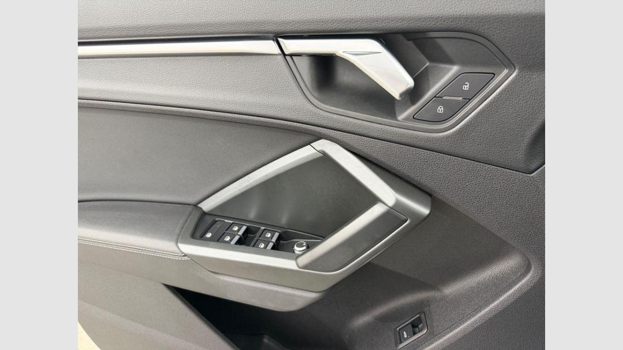 imagen swiper vehículo 15