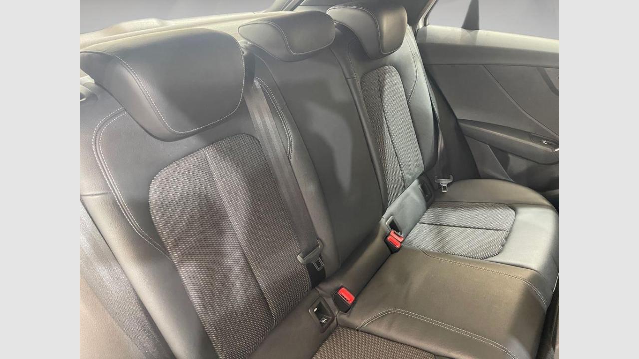 imagen swiper vehículo 9