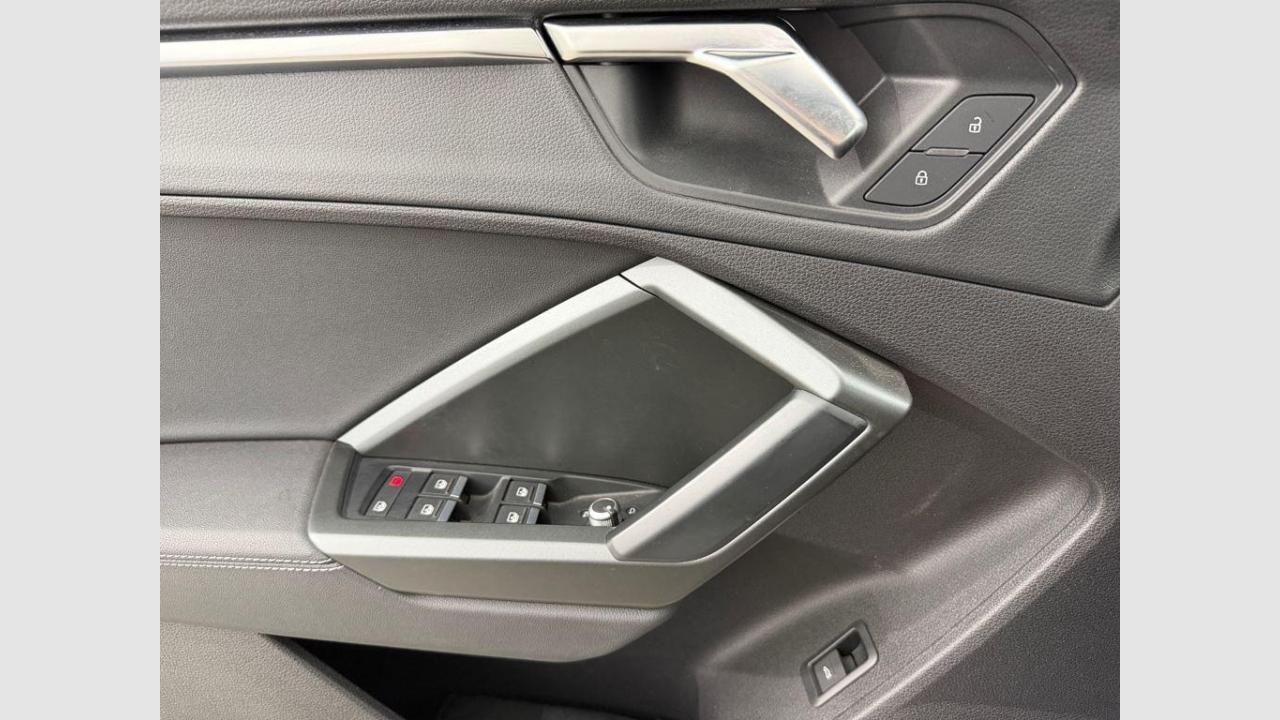 imagen swiper vehículo 15