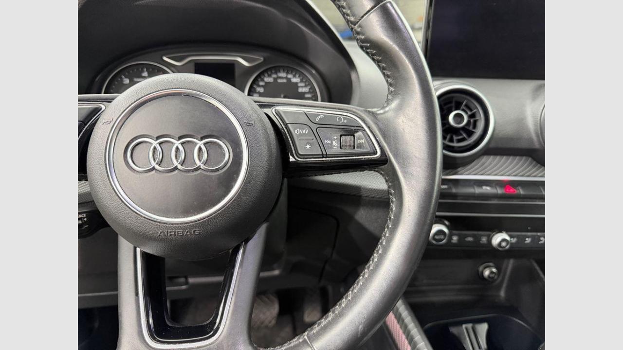 imagen swiper vehículo 16