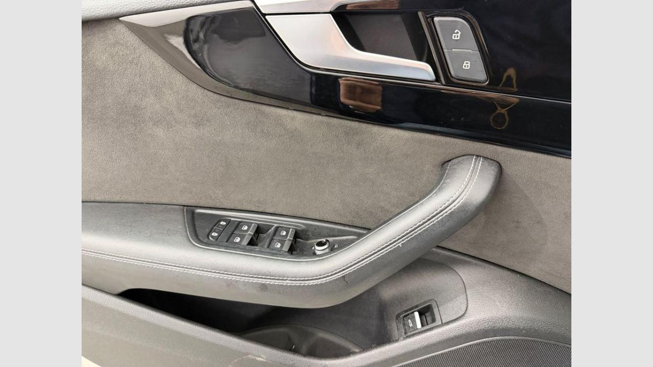 imagen swiper vehículo 15