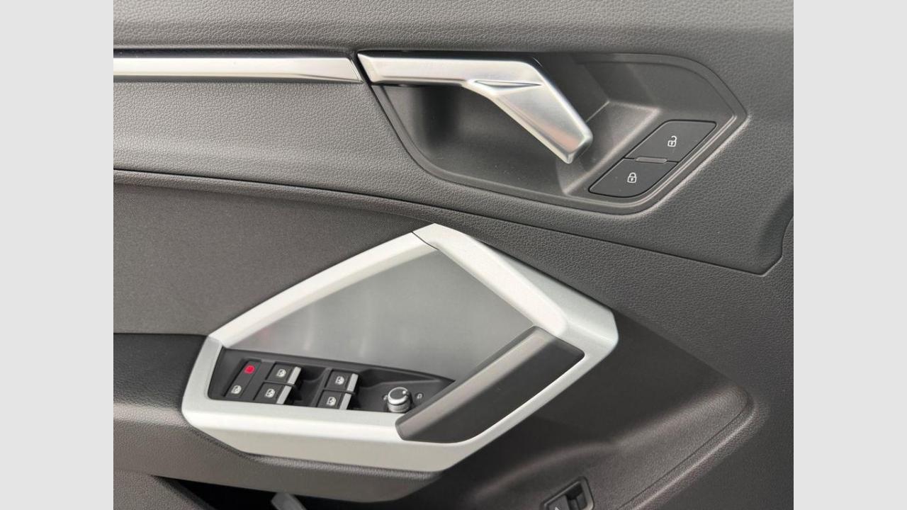 imagen swiper vehículo 15