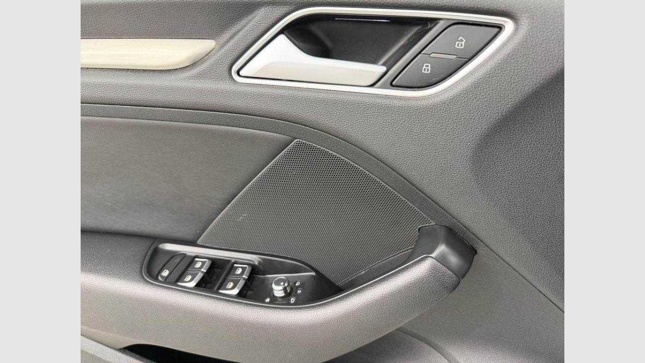 imagen swiper vehículo 15