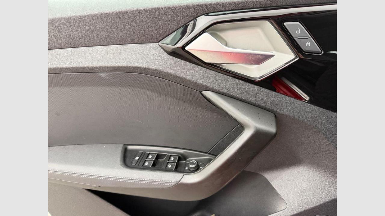 imagen swiper vehículo 15