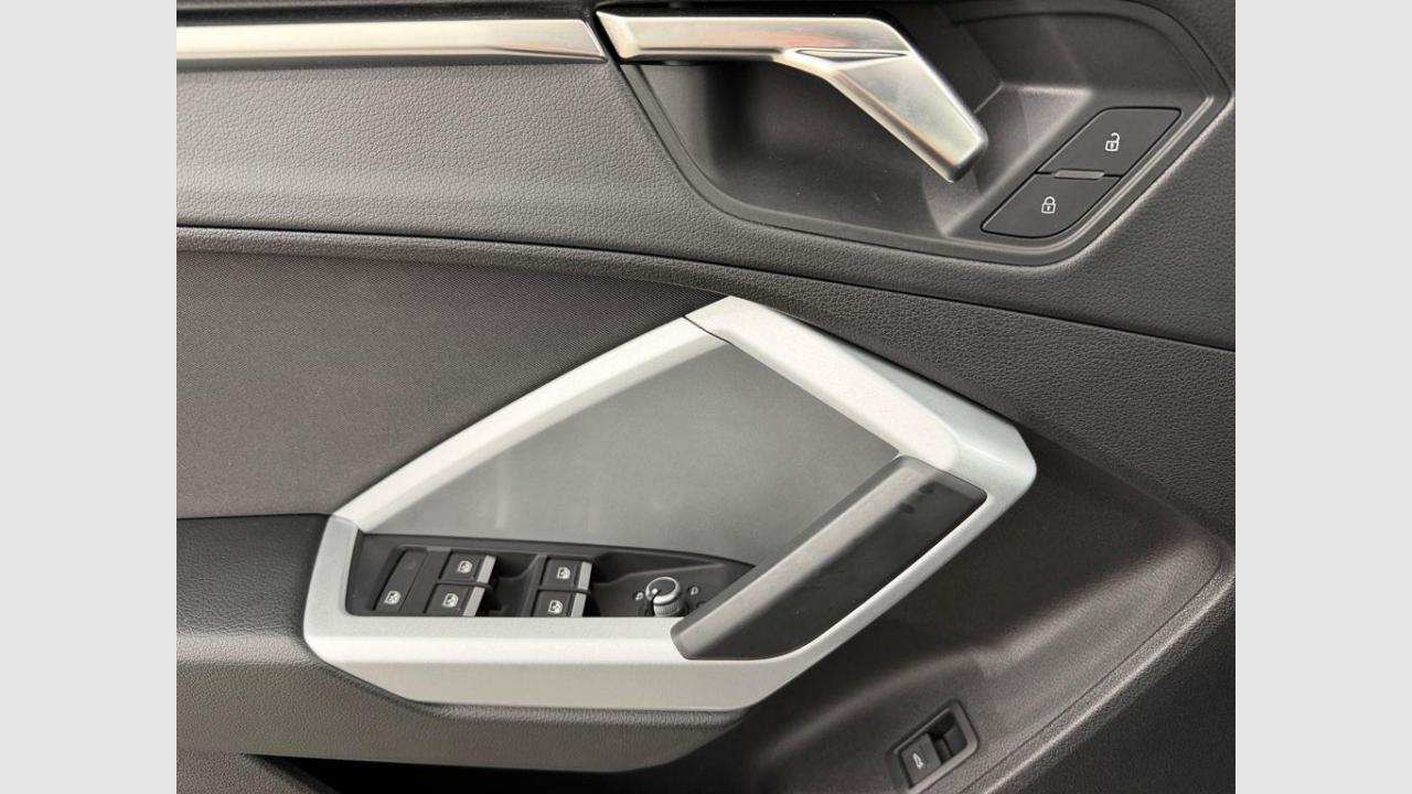 imagen swiper vehículo 15