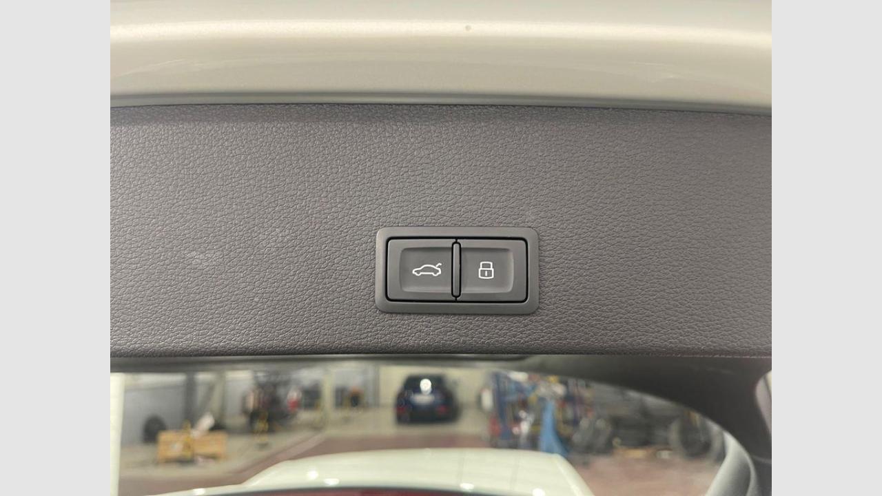 imagen swiper vehículo 11