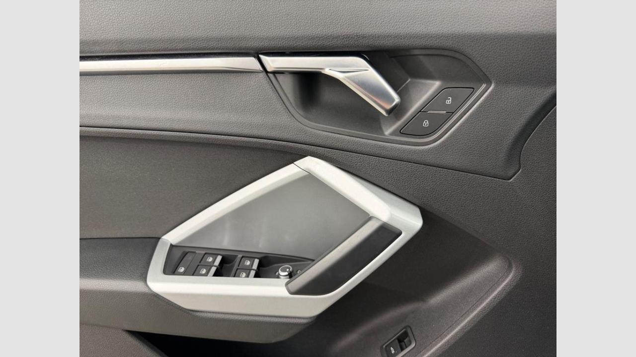 imagen swiper vehículo 15