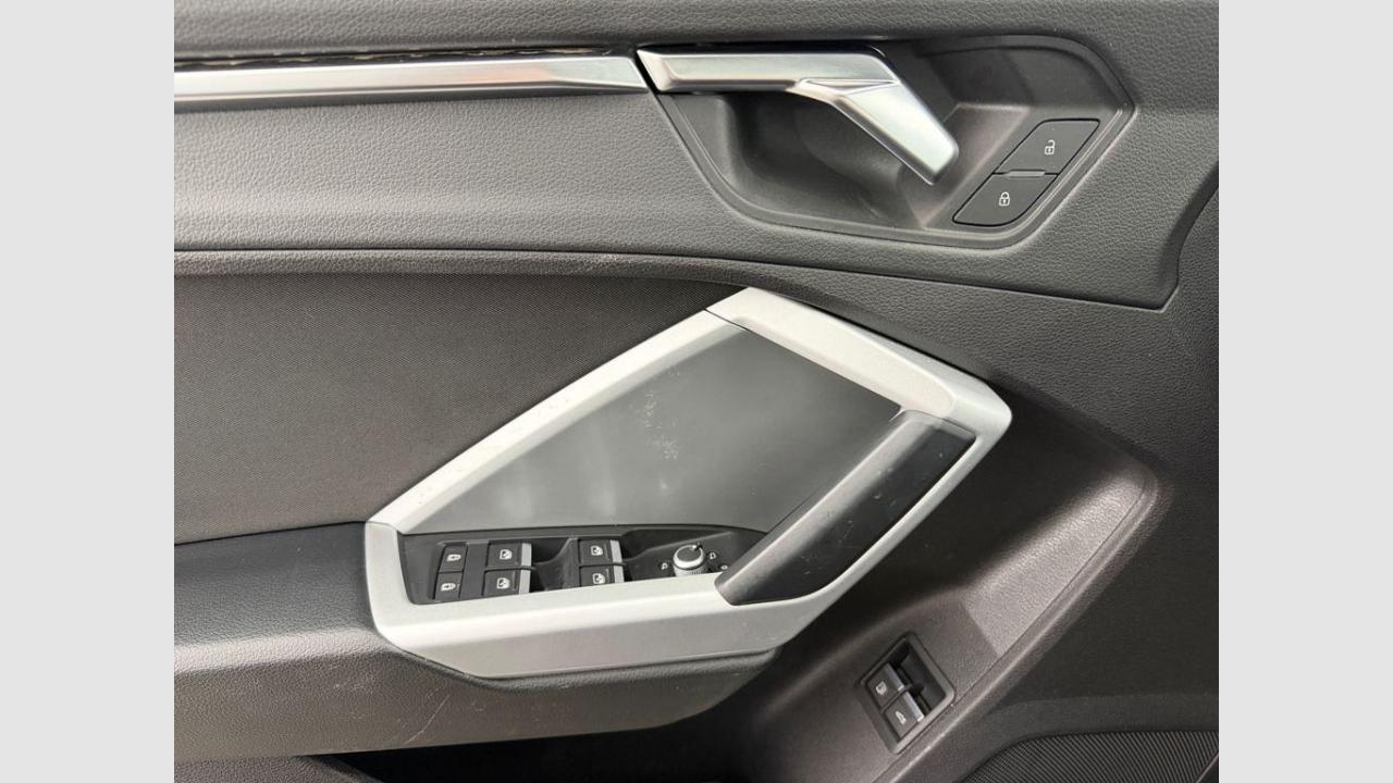 imagen swiper vehículo 15