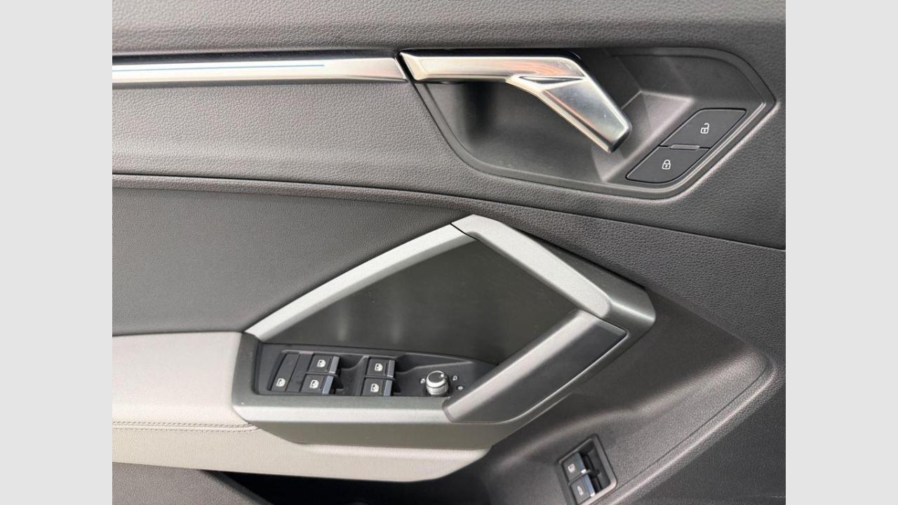 imagen swiper vehículo 15