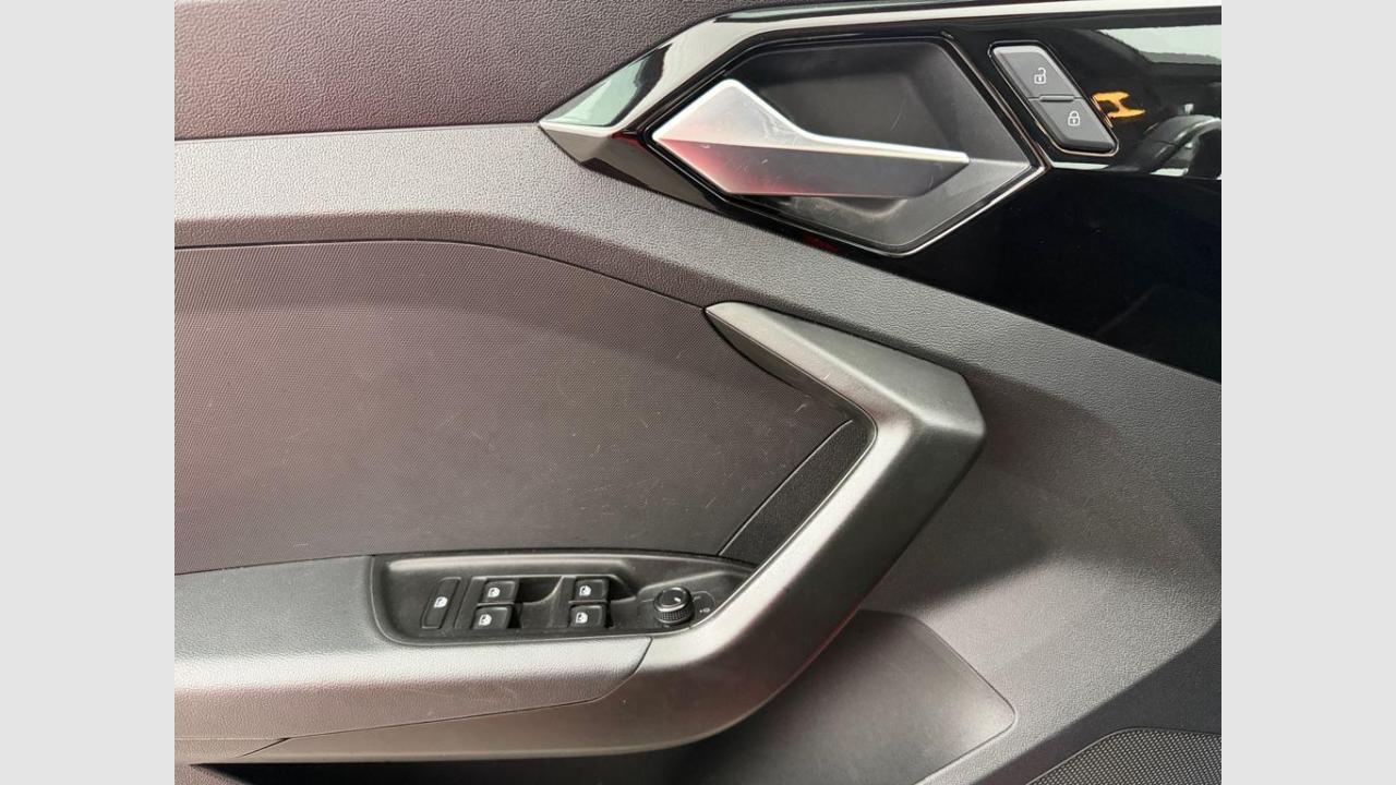 imagen swiper vehículo 15