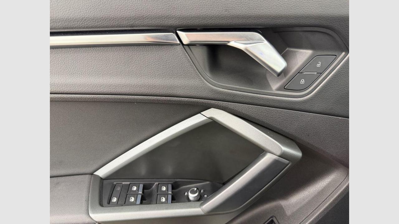 imagen swiper vehículo 15