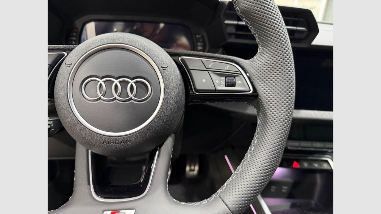 imagen swiper vehículo 17