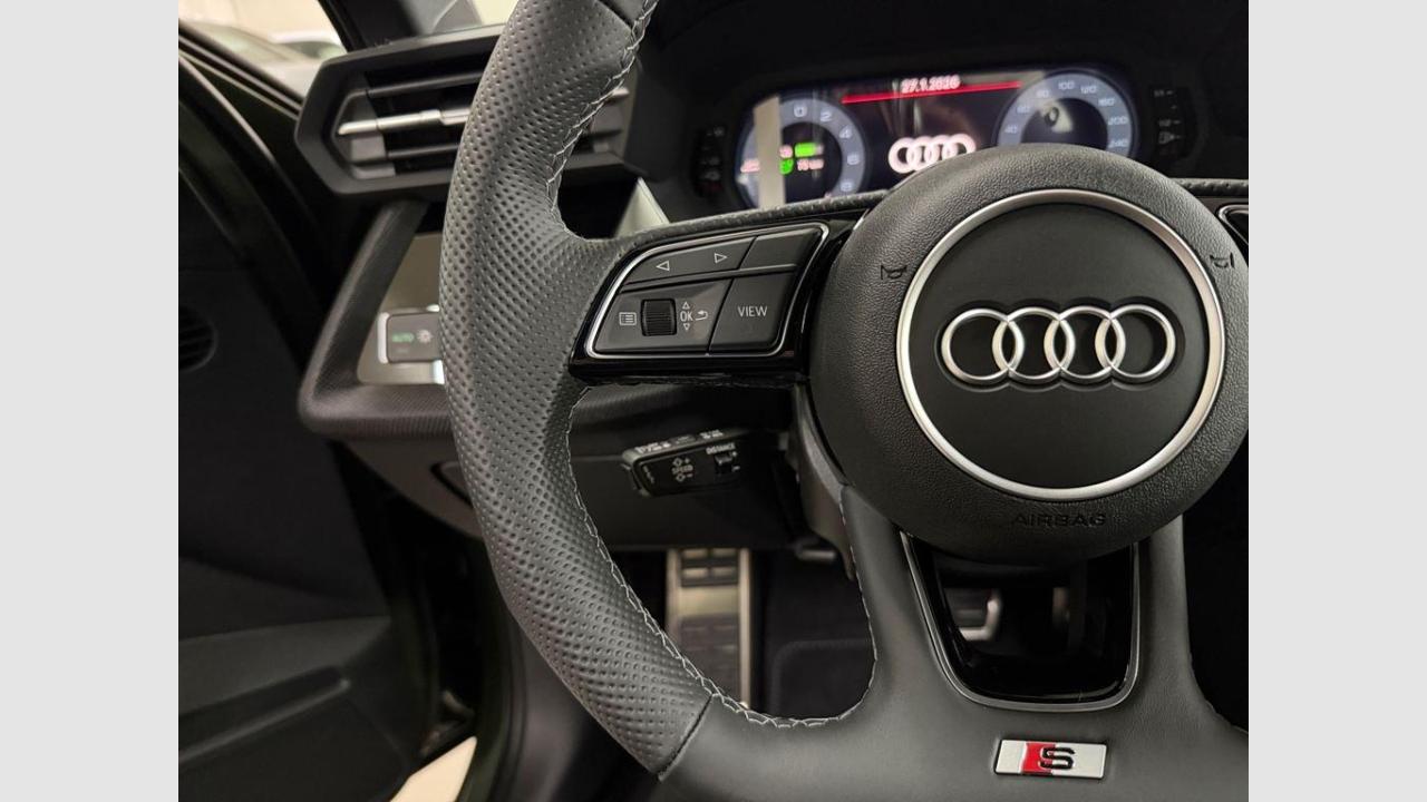 imagen swiper vehículo 16