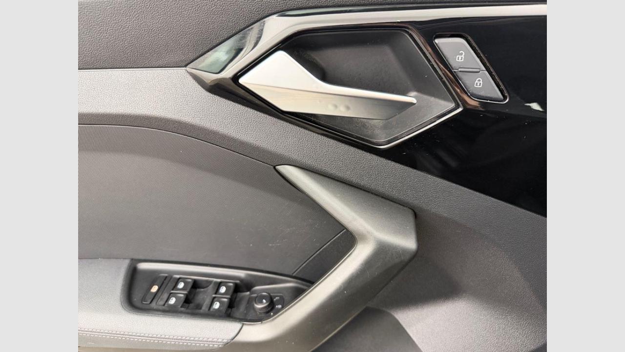 imagen swiper vehículo 15