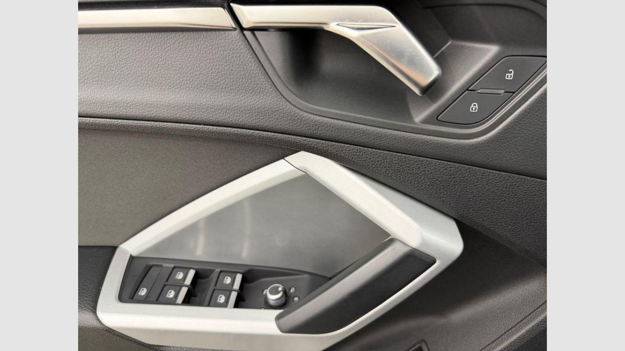 imagen swiper vehículo 15