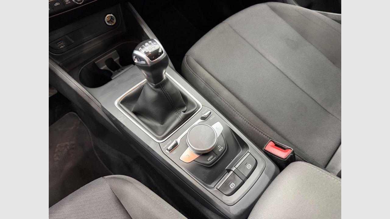 imagen swiper vehículo 16