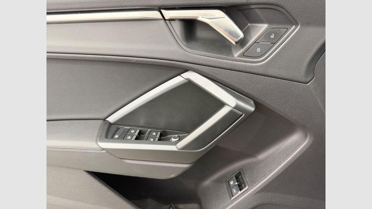 imagen swiper vehículo 15