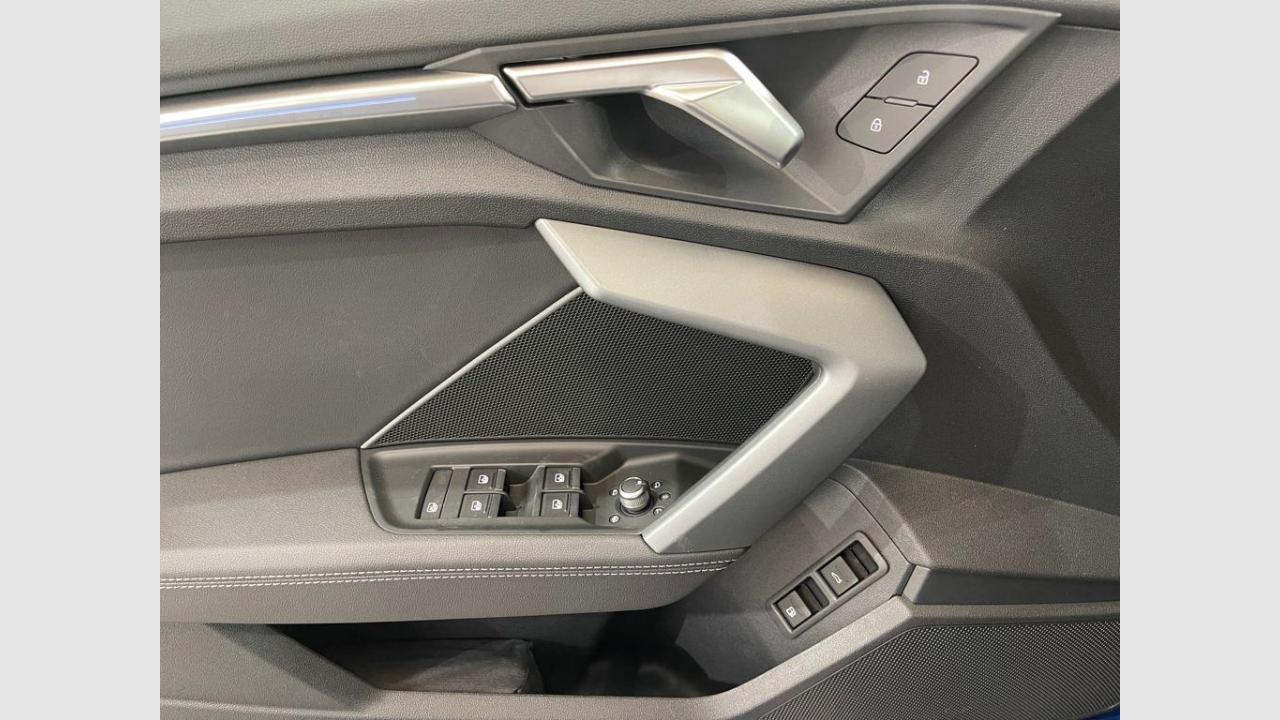 imagen swiper vehículo 15