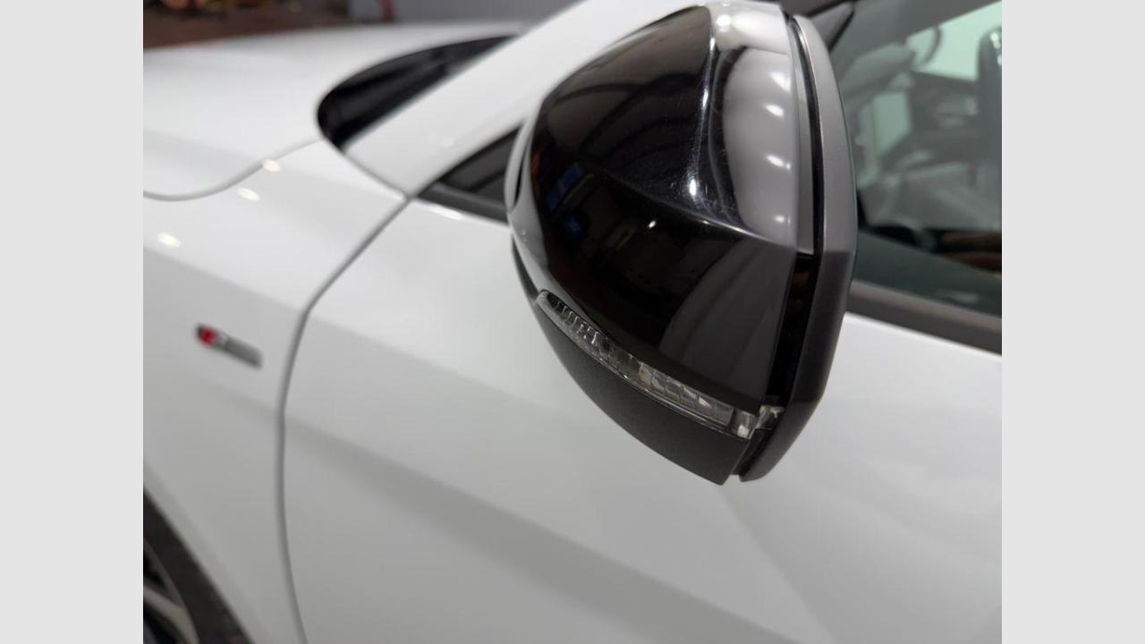 imagen swiper vehículo 17