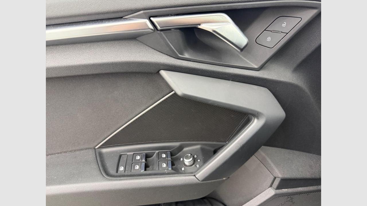 imagen swiper vehículo 17