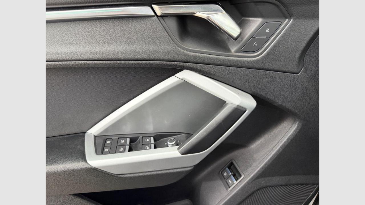 imagen swiper vehículo 15