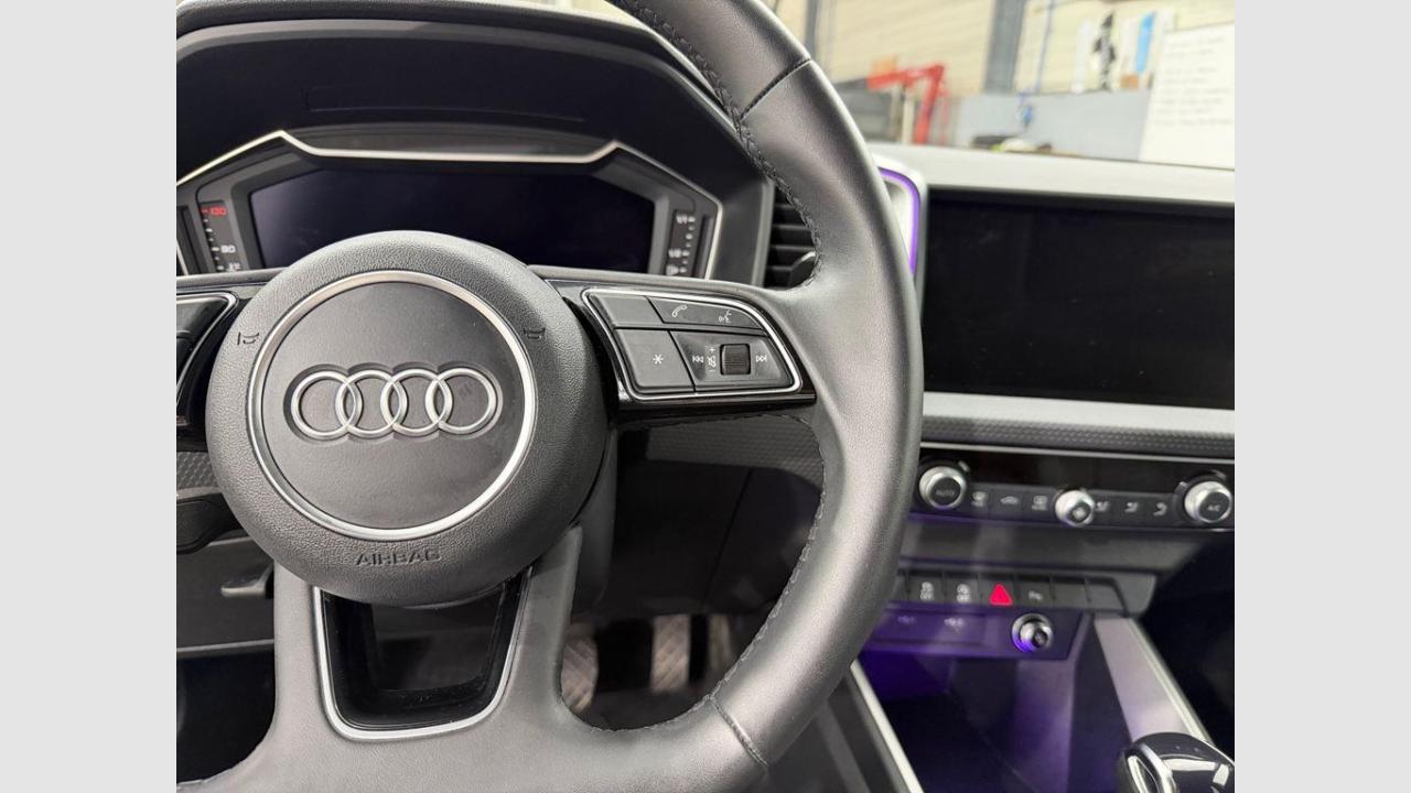 imagen swiper vehículo 16