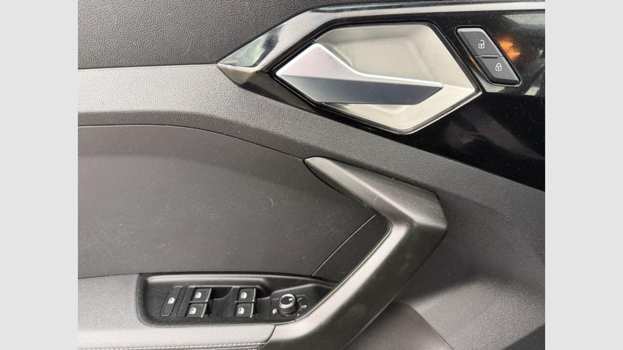 imagen swiper vehículo 15